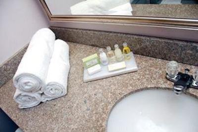 фото отеля BEST WESTERN Stoneridge Inn & Conference Centre