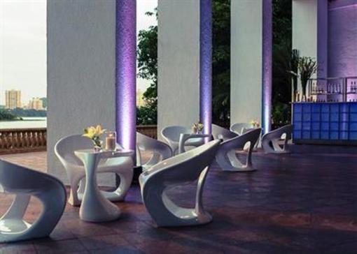 фото отеля Renaissance Mumbai Convention Centre Hotel