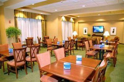 фото отеля Hampton Inn Calera