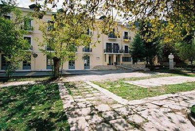 фото отеля Helmos Hotel