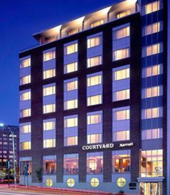 фото отеля Courtyard by Marriott Burlington Harbor