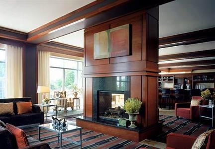 фото отеля Courtyard by Marriott Burlington Harbor