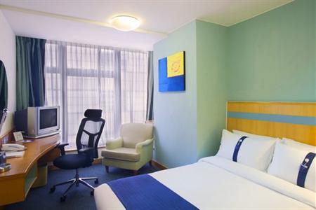 фото отеля Holiday Inn Express Causeway Bay