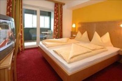 фото отеля Tannenhof Wohlfühlhotel Piesendorf