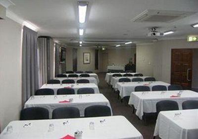 фото отеля Quality Hotel Platinum International