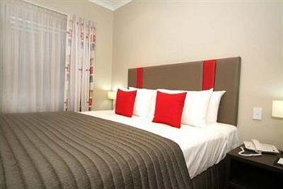 фото отеля Quality Hotel Platinum International
