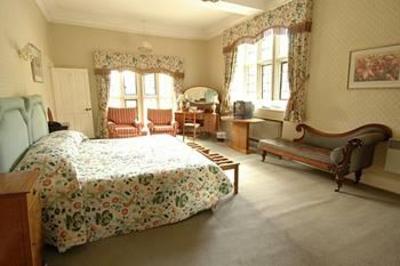 фото отеля Bibury Court Hotel