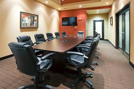 фото отеля Holiday Inn Express Hotel & Suites Woodstock