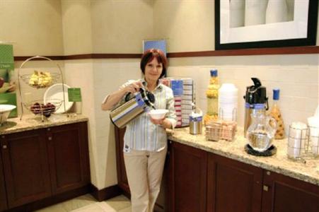 фото отеля Hampton Suites Laval Quebec