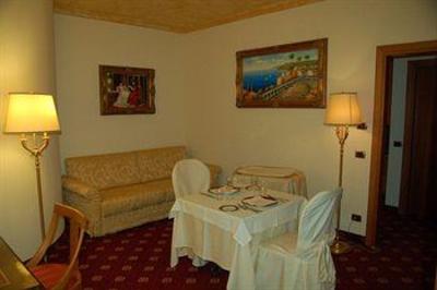 фото отеля Parco Dei Principi Hotel Roccella Ionica