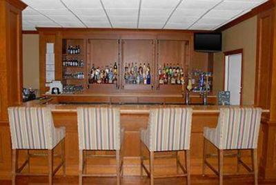 фото отеля Four Points by Sheraton Manassas Battlefield