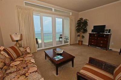 фото отеля Laketown Wharf Resort