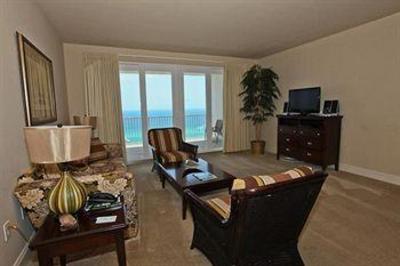 фото отеля Laketown Wharf Resort