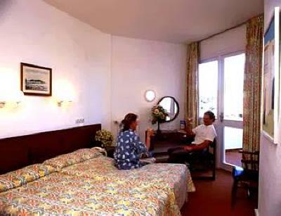 фото отеля Hotel Rocador Playa