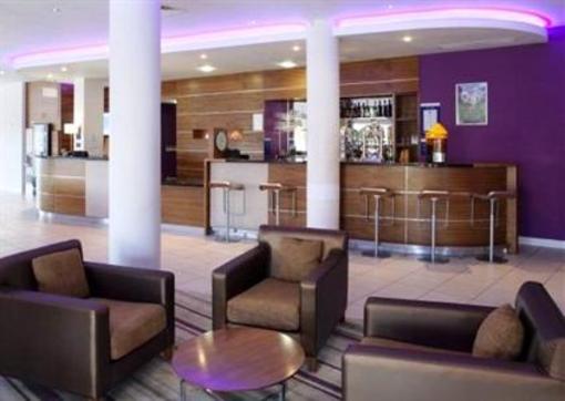 фото отеля Holiday Inn Express London-Newbury Park
