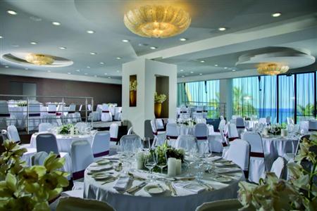 фото отеля Amathus Beach Hotel Limassol