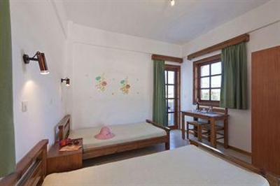 фото отеля Cathrin Suites