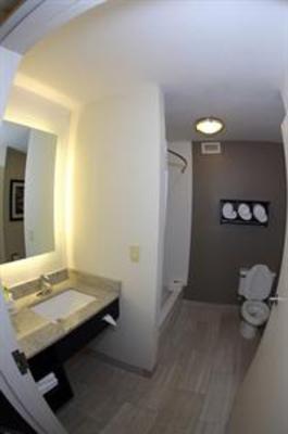 фото отеля Holiday Inn Express Franklin NE - Cool Springs