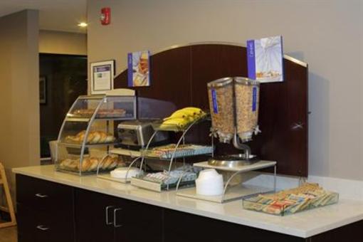 фото отеля Holiday Inn Express Franklin NE - Cool Springs