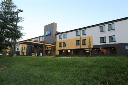 фото отеля Holiday Inn Express Franklin NE - Cool Springs