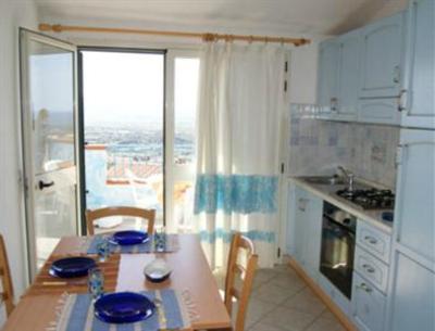 фото отеля Residenza Borgo Marino