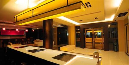 фото отеля Aspery Service Apartment Phuket