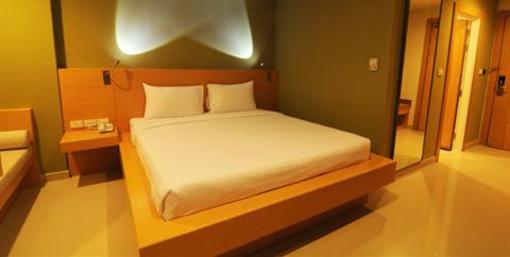 фото отеля Aspery Service Apartment Phuket