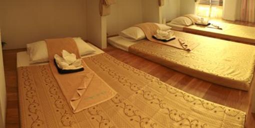 фото отеля Aspery Service Apartment Phuket