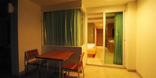фото отеля Aspery Service Apartment Phuket