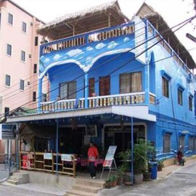 фото отеля Cheap Charlie's Backpacker Lodge