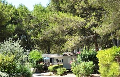фото отеля Provence Camping Lambesc