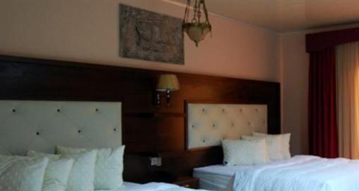фото отеля Phoenicia Princess Suites