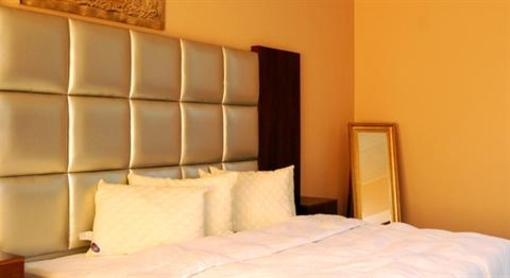 фото отеля Phoenicia Princess Suites