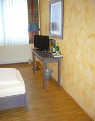 фото отеля Hotel Frankenhoehe