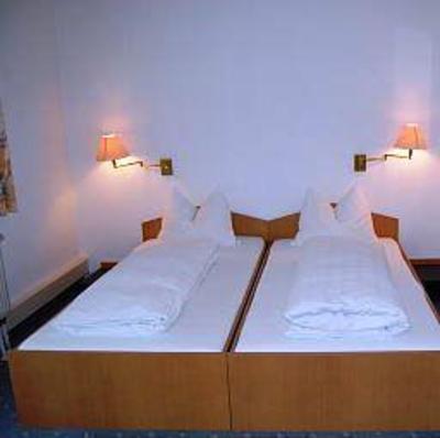 фото отеля Sunibel Inn Reinheim