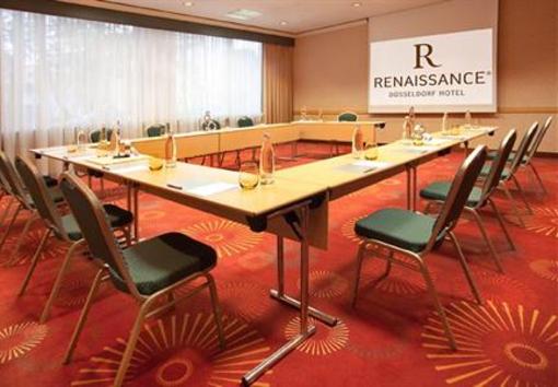 фото отеля Renaissance Dusseldorf Hotel