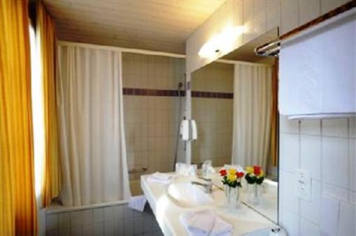 фото отеля Landhaus Sonne Hotel Durnten