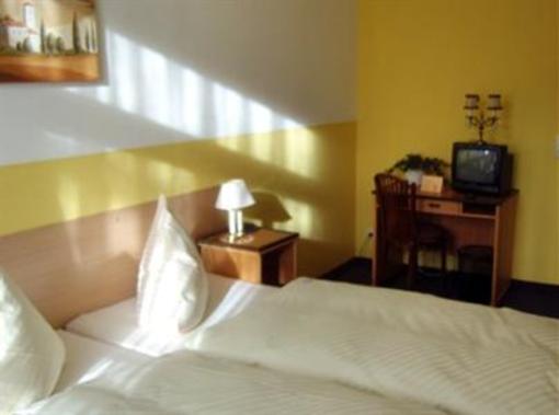 фото отеля Waldhotel Zur Koppe Bad Klosterlausnitz