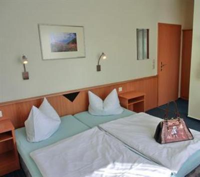 фото отеля Hotel zum Hafen