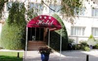 фото отеля Hotel Le Jura Divonne-les-Bains