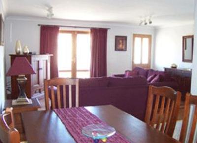 фото отеля Elm Cottage Tumut