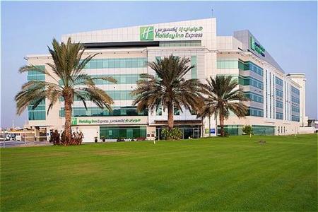 фото отеля Holiday Inn Express Dubai Airport
