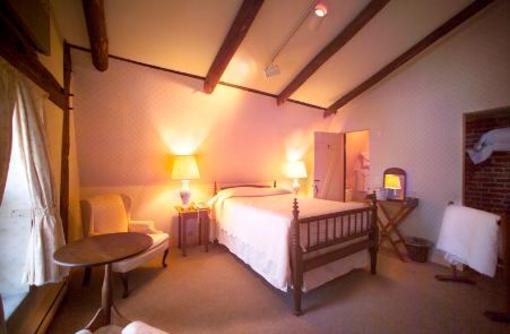 фото отеля Tollgate Hill Inn and Restaurant
