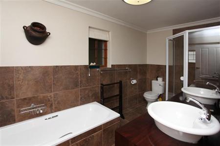 фото отеля Moon Bay Guest House and Villa