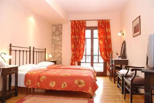 фото отеля Kynaitha Hotel