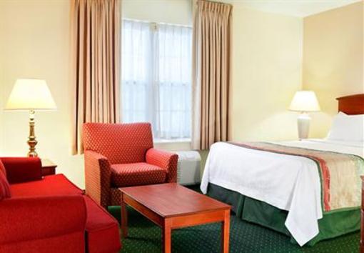 фото отеля TownePlace Suites Boston North Shore Danvers