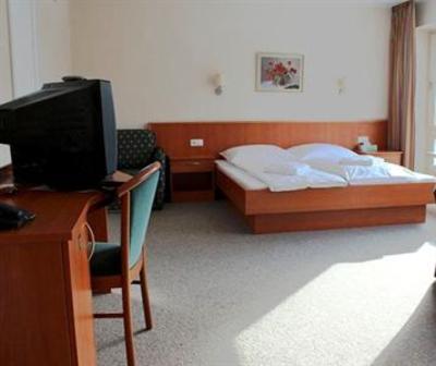 фото отеля Hotel Zur Post Wessling