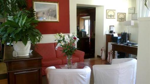 фото отеля L'Angolo Dei Pescatori Hotel Laveno-Mombello