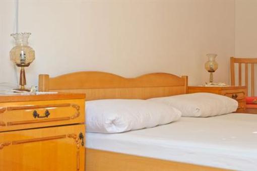 фото отеля Apartments Ruza Trogir