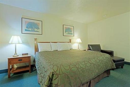 фото отеля America's Best Value Inn Roosevelt Ballard